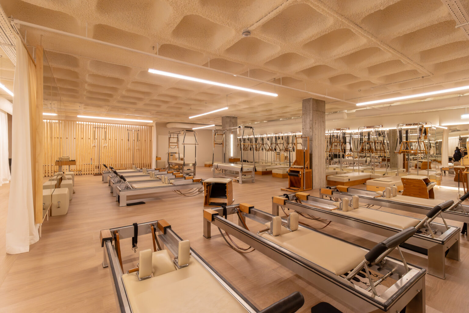 Clases de Pilates más rentables: formatos, cupos y decisiones clave